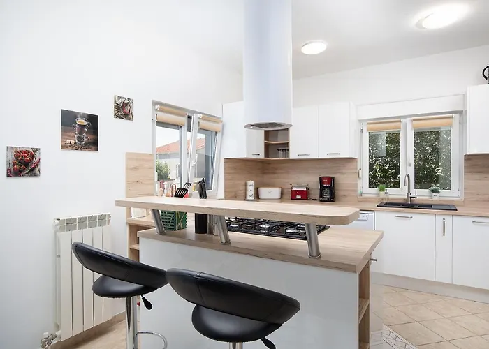 Papillon - Ausgestattete Ferienoase * Pula